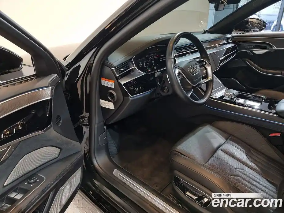 Audi A8 2023 3.0 гидро в Москве № 164000, фото 13