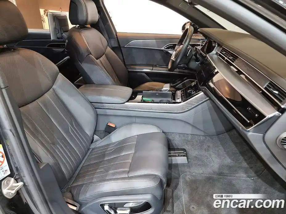 Audi A8 2023 3.0 гидро в Москве № 164000, фото 10