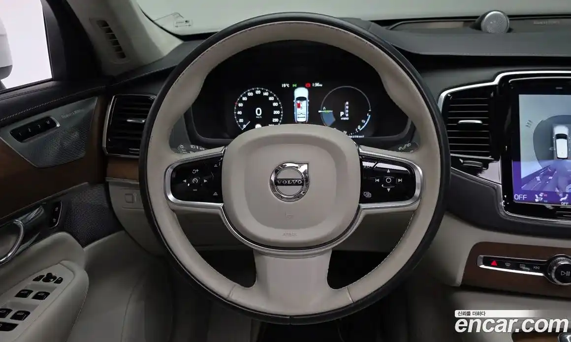 Volvo XC90 2017 2.0 гидро в Москве № 164599, фото 13