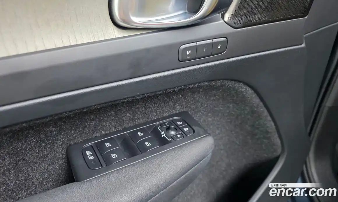 Volvo XC40 2019 2.0 гидро в Москве № 164719, фото 13