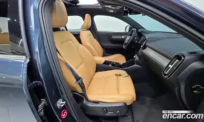 Volvo XC40 2019 2.0 гидро в Москве № 164719, миниатюра 10