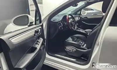 Porsche Macan 2018 3.0 гидро в Москве № 165355, миниатюра 10
