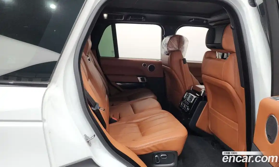 Land Rover Range-Rover 2015 4.4 гидро в Москве № 166670, фото 12
