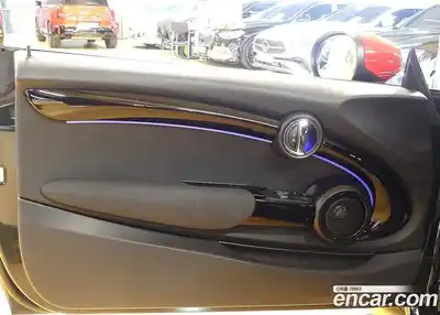 Mini Cooper 2023 2.0 гидро в Москве № 167421, миниатюра 11