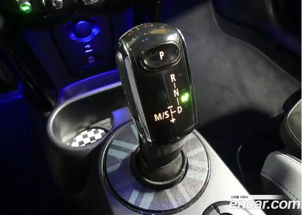 Mini Cooper 2023 2.0 гидро в Москве № 167421, фото 9