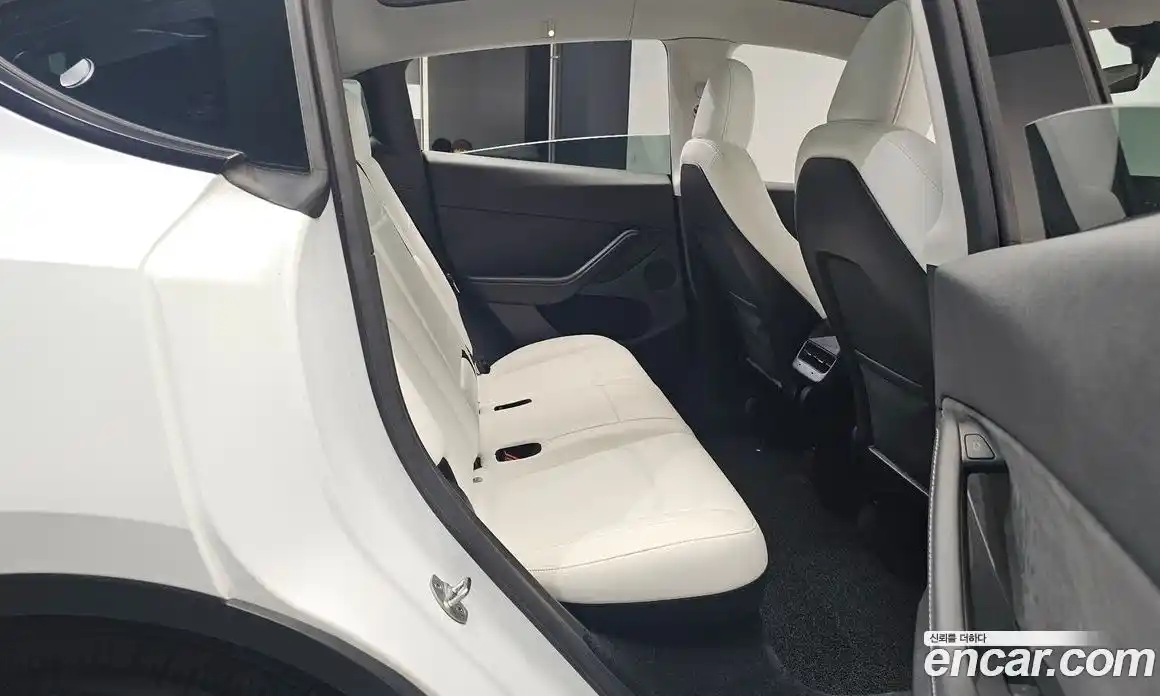 Tesla Model Y 2023 0.2 гидро в Москве № 167585, фото 12