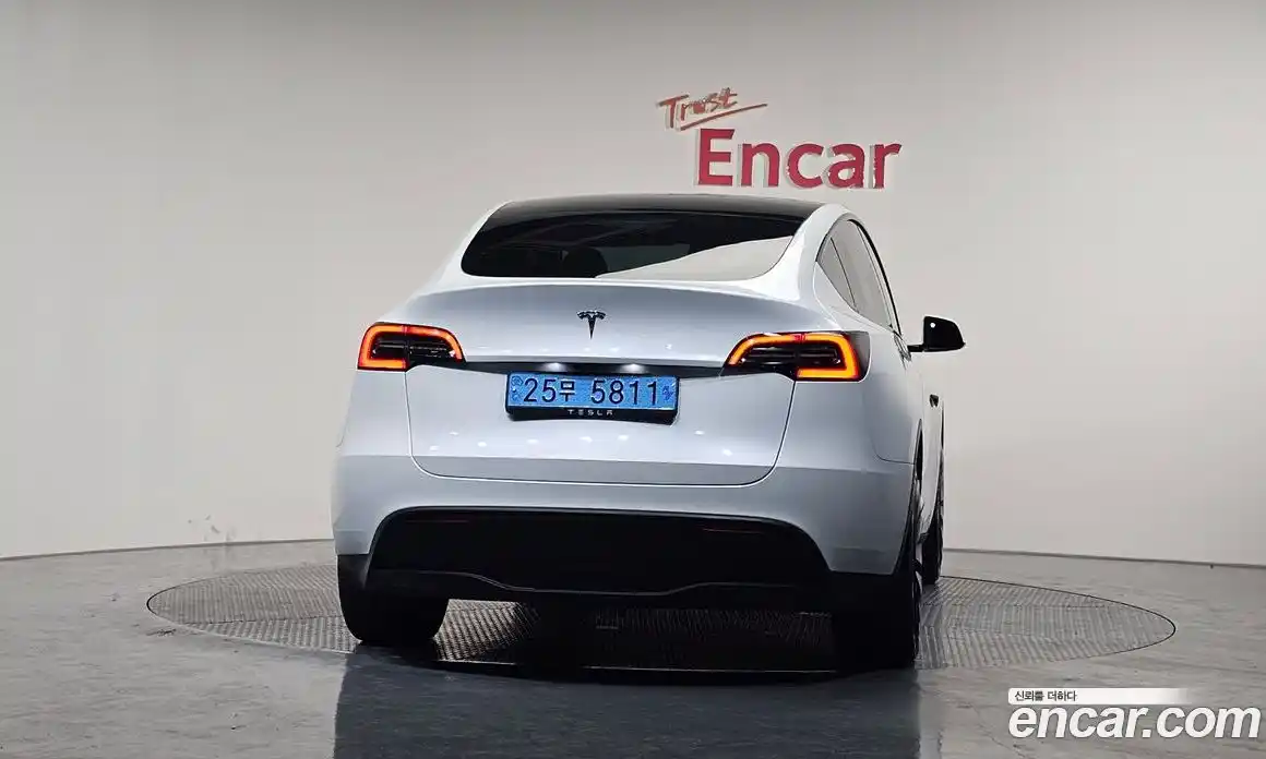 Tesla Model Y 2023 0.2 гидро в Москве № 167585, фото 4