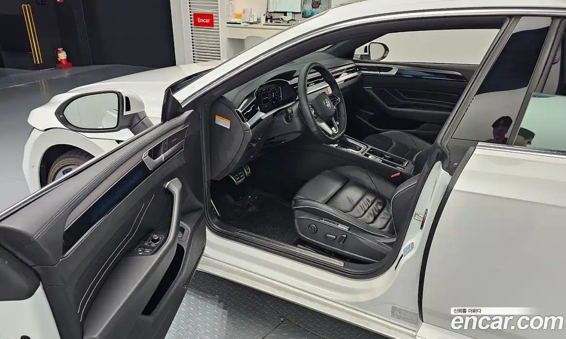 Volkswagen Arteon 2022 2.0 гидро в Москве № 168666, фото 11
