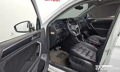 Volkswagen Tiguan 2021 2.0 гидро в Москве № 168905, миниатюра 10