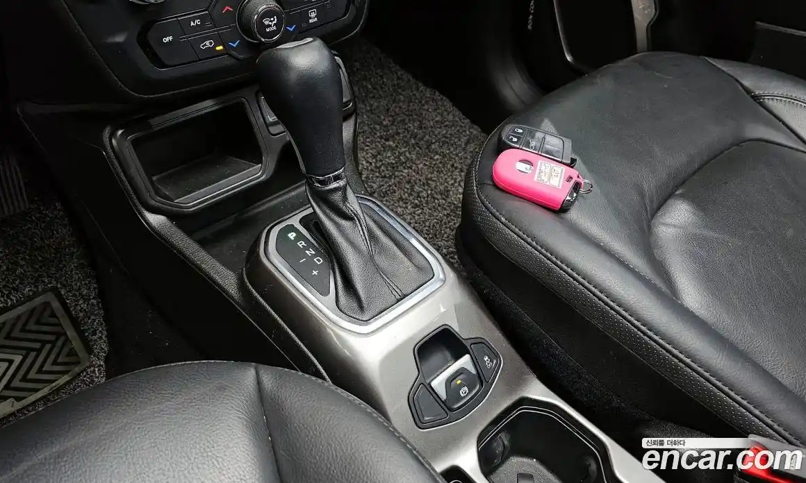 Jeep Renegade 2020 2.4 гидро в Москве № 169710, фото 9