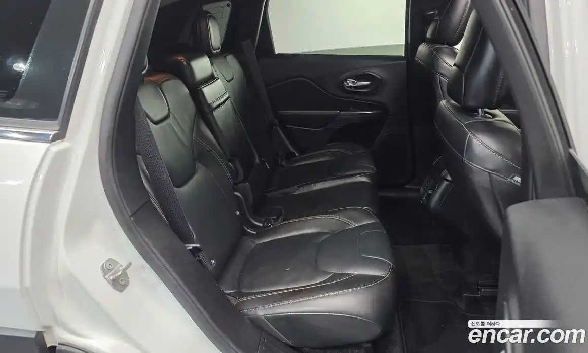 Jeep Cherokee 2016 2.2 гидро в Москве № 169864, фото 12
