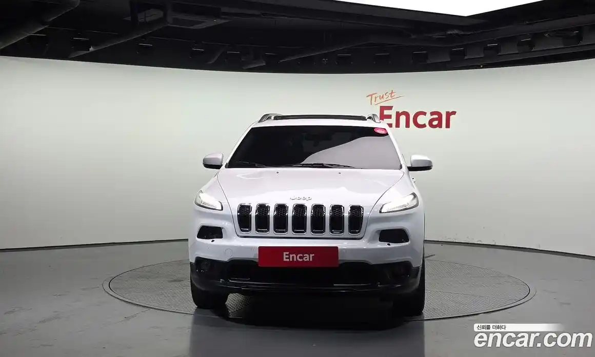 Jeep Cherokee 2016 2.2 гидро в Москве № 169864, фото 3