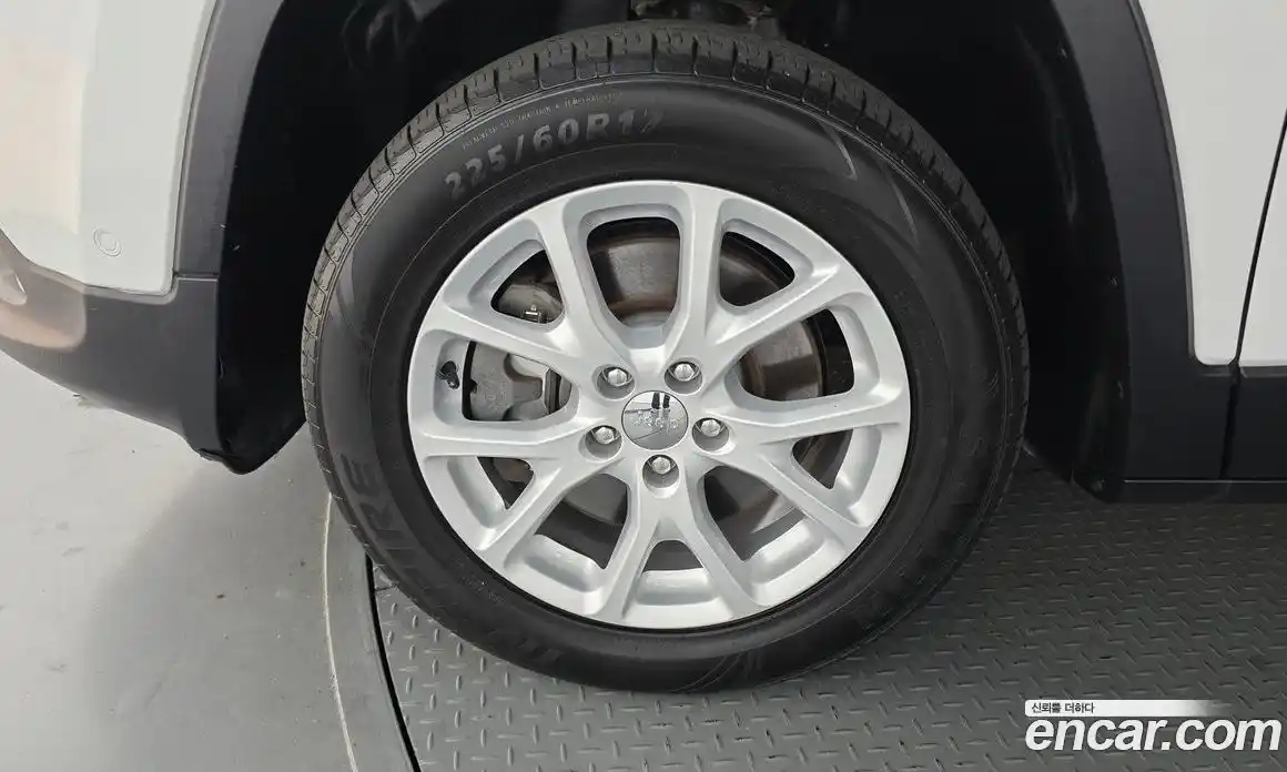 Jeep Cherokee 2016 2.2 гидро в Москве № 169864, фото 5