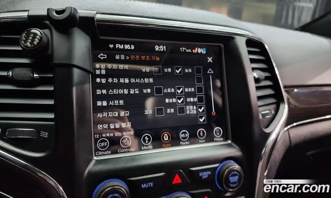 Jeep Cherokee 2018 3.0 гидро в Москве № 169909, фото 17