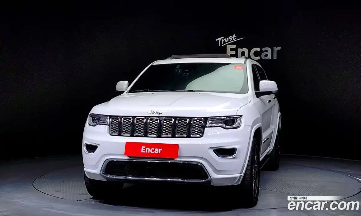 Jeep Cherokee 2018 3.0 гидро в Москве № 169909, фото 3