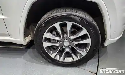 Jeep Cherokee 2018 3.0 гидро в Москве № 169909, миниатюра 5