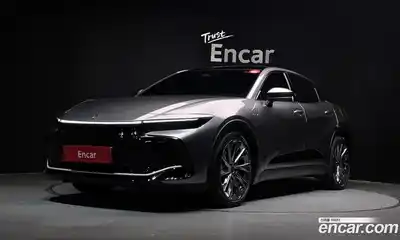 Toyota Crown, 2023
