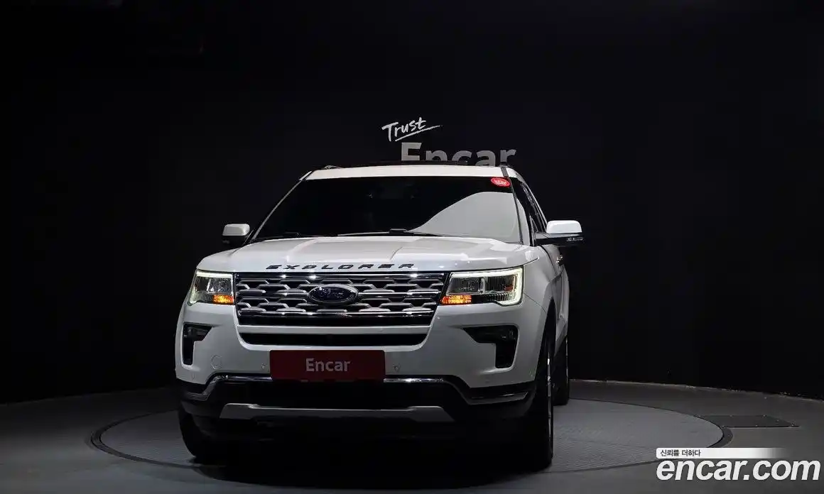 Ford Explorer 2019 2.3 гидро в Москве № 170816, фото 3