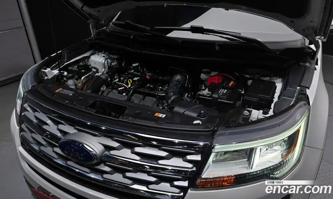 Ford Explorer 2019 2.3 гидро в Москве № 170816, фото 6