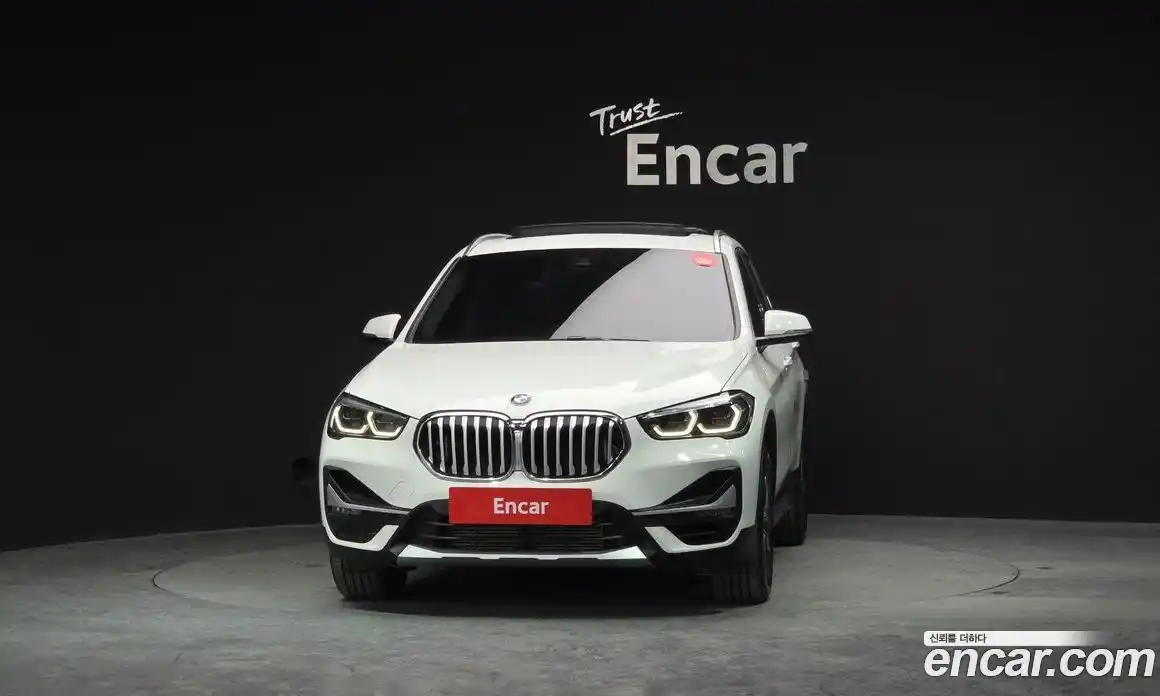 BMW X1 2022 2.0 гидро в Москве № 189747, фото 3