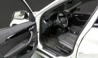 BMW X1 2022 2.0 гидро в Москве № 189747, миниатюра 10