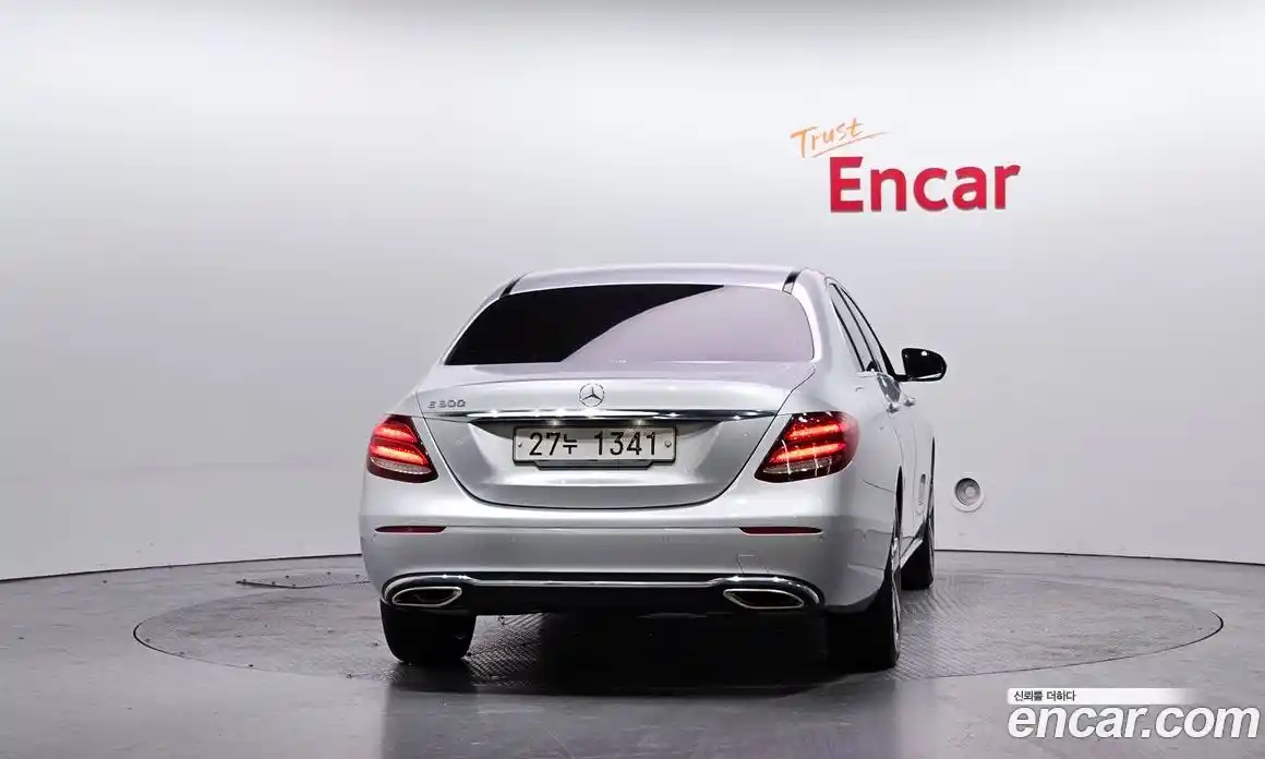 Mercedes-Benz E-Class 2017 2.0 гидро в Москве № 195018, фото 4
