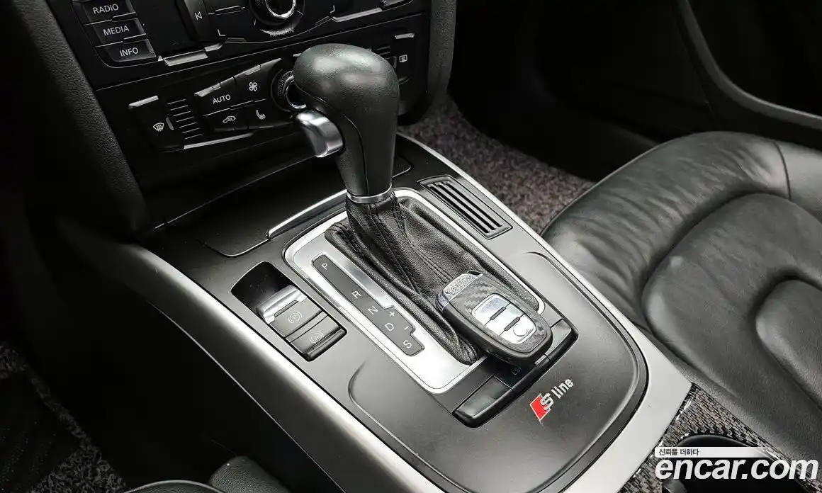 Audi A4 2009 2.0 гидро в Москве № 196453, фото 9