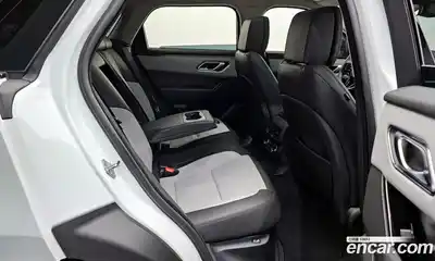 Land Rover Range-Rover Velar 2025 3.0 гидро в Москве, миниатюра 5