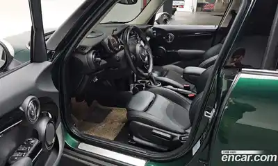 Mini Cooper 2017 1.5 гидро в Москве № 198322, миниатюра 11