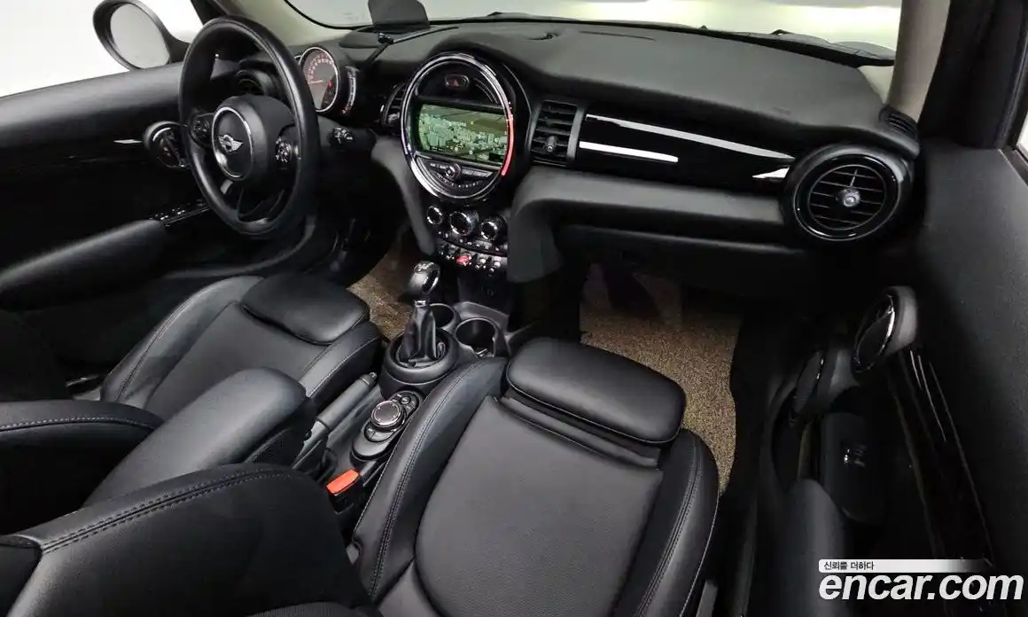 Mini Cooper 2017 1.5 гидро в Москве № 198322, фото 7