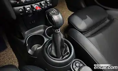 Mini Cooper 2017 1.5 гидро в Москве № 198322, миниатюра 9