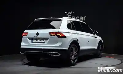 Volkswagen Tiguan 2022 2.0 гидро в Москве № 199014, миниатюра 2
