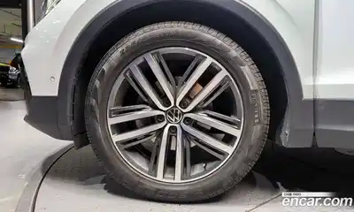 Volkswagen Tiguan 2022 2.0 гидро в Москве № 199014, миниатюра 5