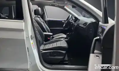 Volkswagen Tiguan 2022 2.0 гидро в Москве № 199014, миниатюра 10