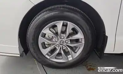 Toyota Sienna 2023 2.5 гидро в Москве № 199574, миниатюра 5