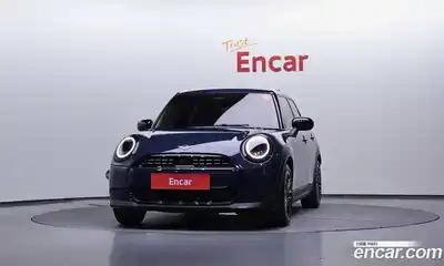 Mini Cooper 2025 2.0 гидро в Москве № 201830, миниатюра 3