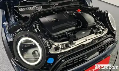 Mini Cooper 2025 2.0 гидро в Москве № 201830, миниатюра 6
