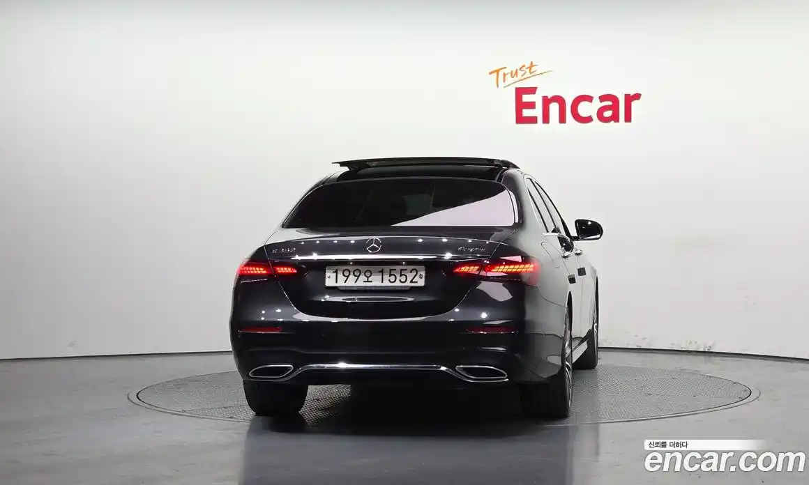 Mercedes-Benz E-Class 2022 2.0 гидро в Москве № 206226, фото 4