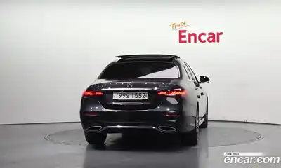 Mercedes-Benz E-Class 2022 2.0 гидро в Москве № 206226, миниатюра 4