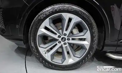 Audi Q7 2022 3.0 гидро в Москве № 212325, миниатюра 5