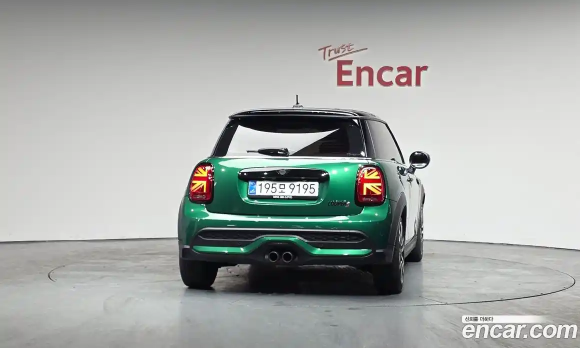 Mini Cooper 2023 2.0 гидро в Москве № 214152, фото 4