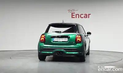 Mini Cooper 2023 2.0 гидро в Москве № 214152, миниатюра 4