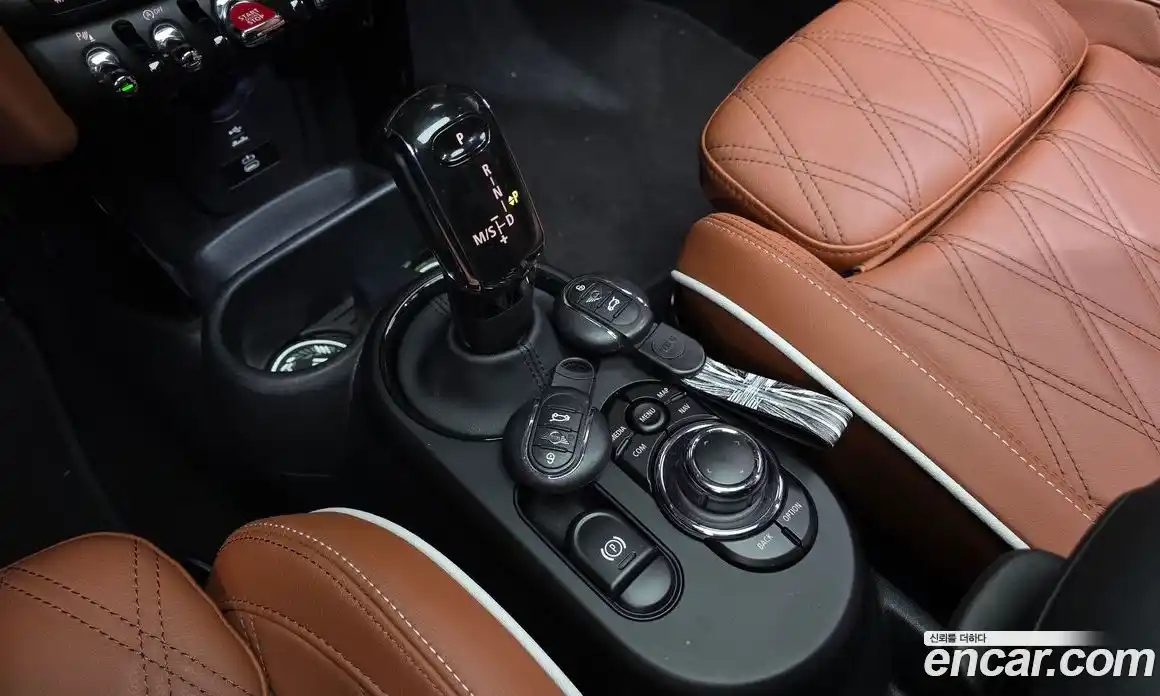 Mini Cooper 2023 2.0 гидро в Москве № 214152, фото 9