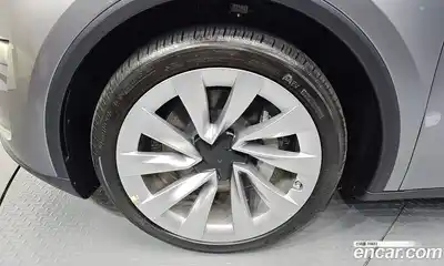 Tesla Model Y 2025 0.2 гидро в Москве № 214476, миниатюра 5