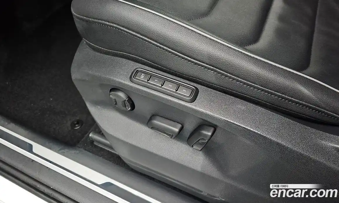 Volkswagen Tiguan 2023 2.0 гидро в Москве № 215074, фото 14