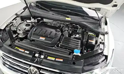 Volkswagen Tiguan 2023 2.0 гидро в Москве № 215074, миниатюра 6