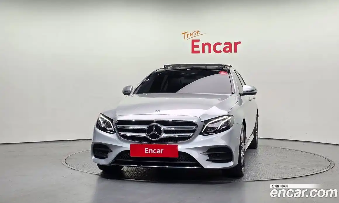 Mercedes-Benz E-Class 2020 2.0 гидро, фото 3