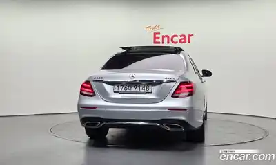 Mercedes-Benz E-Class 2020 2.0 гидро, миниатюра 4