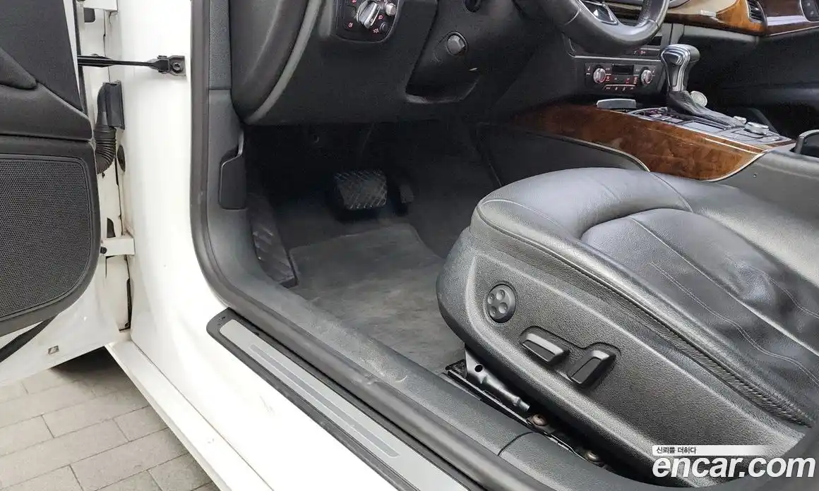 Audi A7 2014 3.0 гидро в Москве № 228274, фото 17