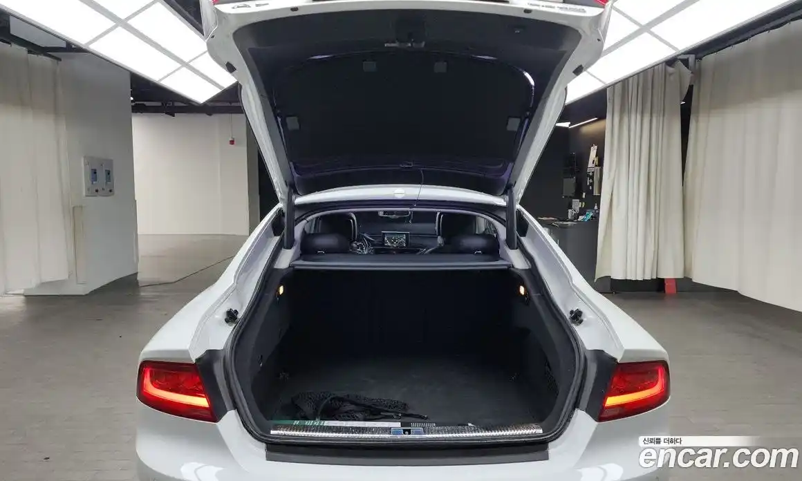 Audi A7 2014 3.0 гидро в Москве № 228274, фото 20